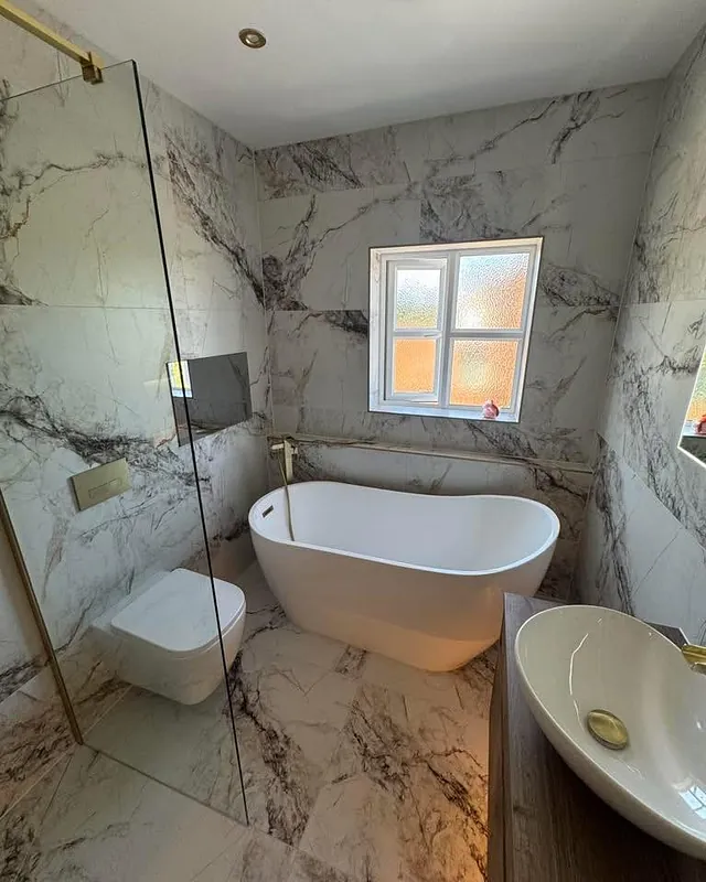 120cm x 60cm porcelain has a satin finish giving a warm feel whilst the veining shimmers in the light giving a truly natural look